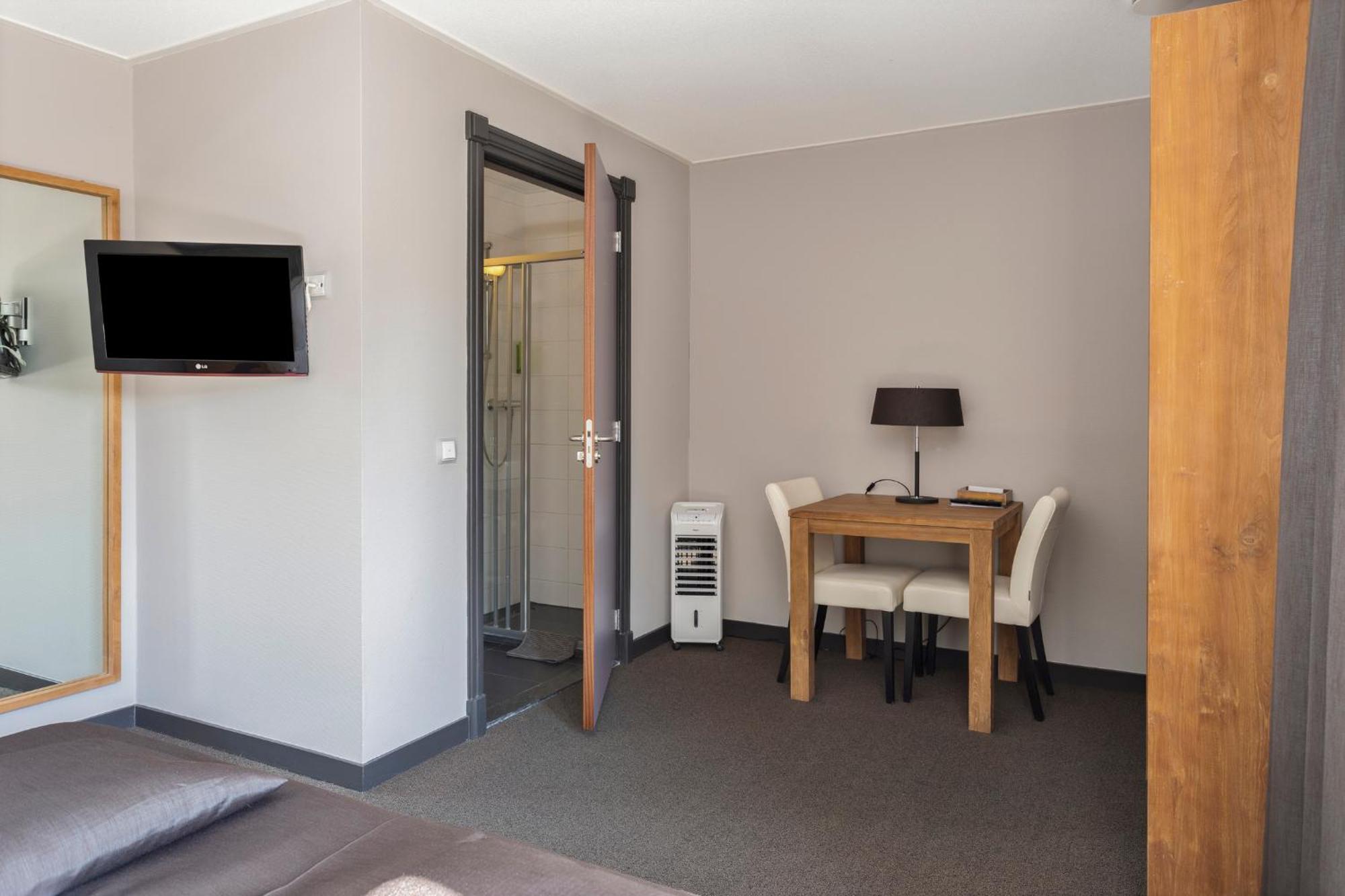 Hunzego Hotel Uithuizermeeden Eksteriør bilde